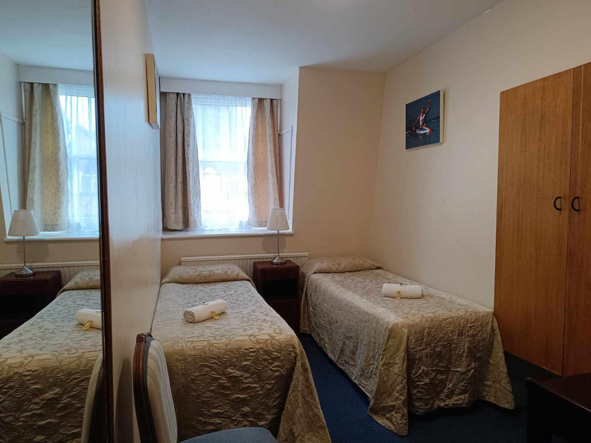 St Simeon 2* London
